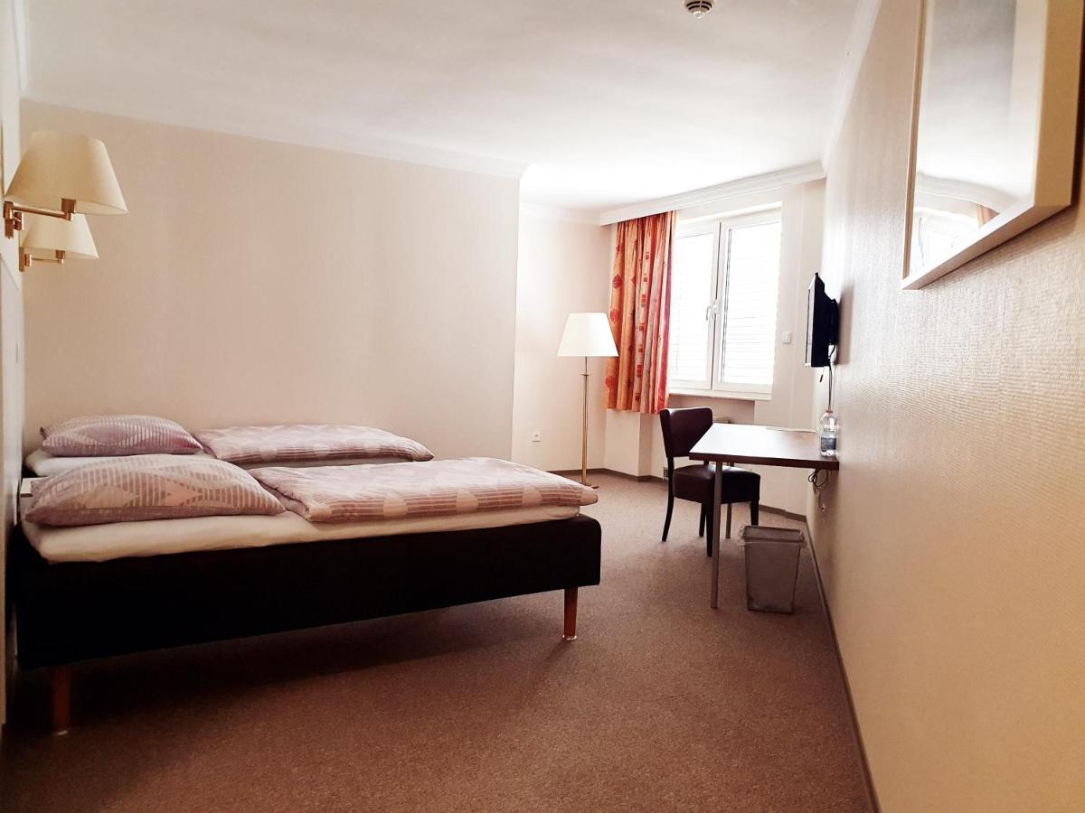 Hotel Pause Hofheim am Taunus Exterior photo